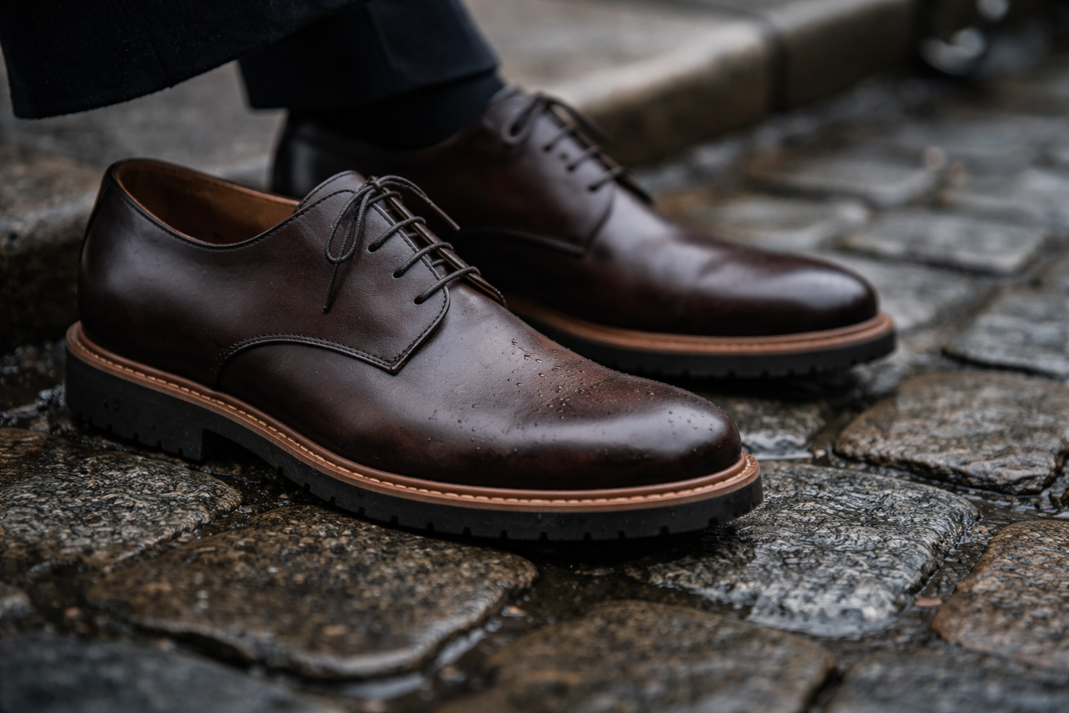 Pæne sko i regnvejr: min noerdede guide til saaler, læder og salt